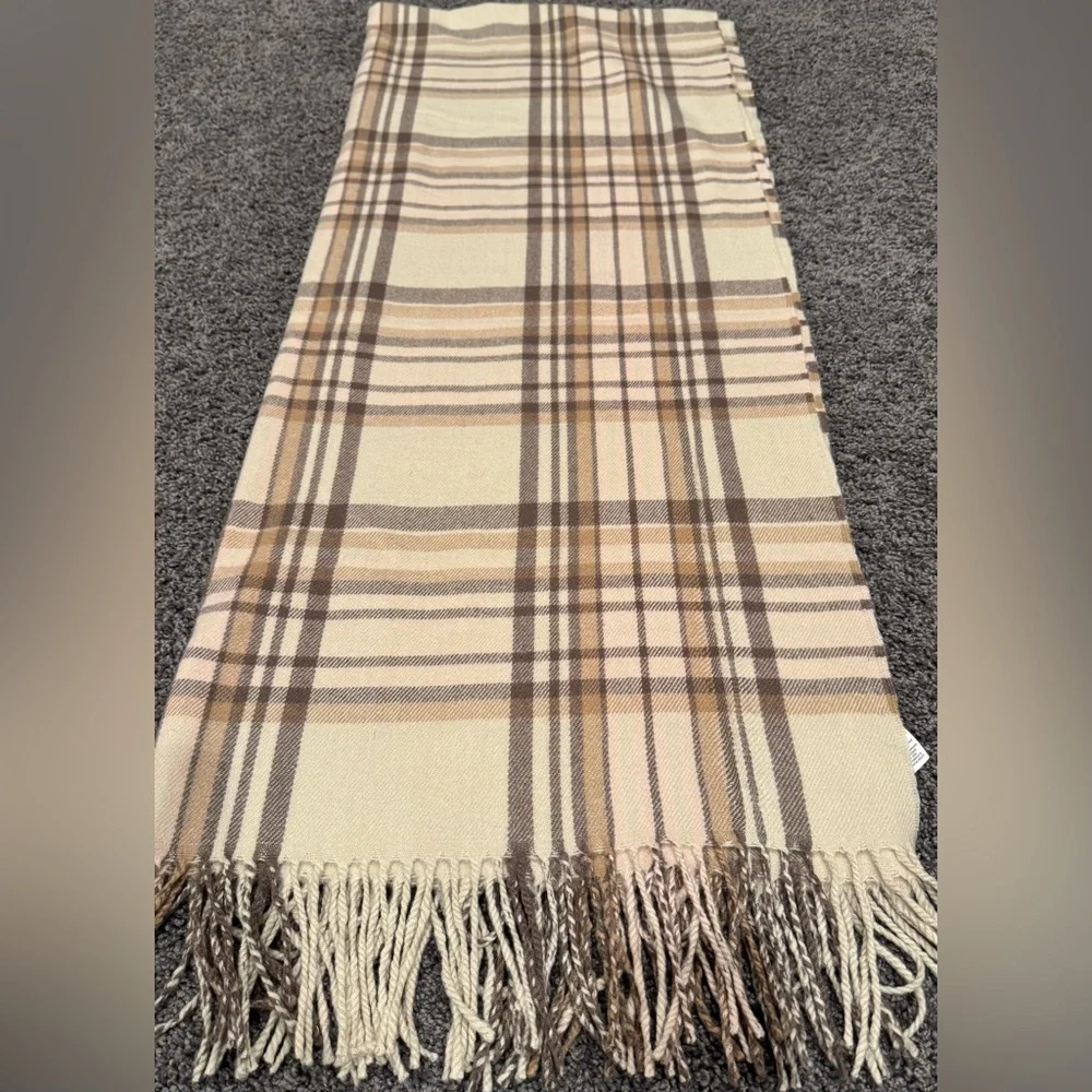 Banana Republic Plaid Fringe Scarf Shawl Wrap Beige Tan 33x80 NWOT